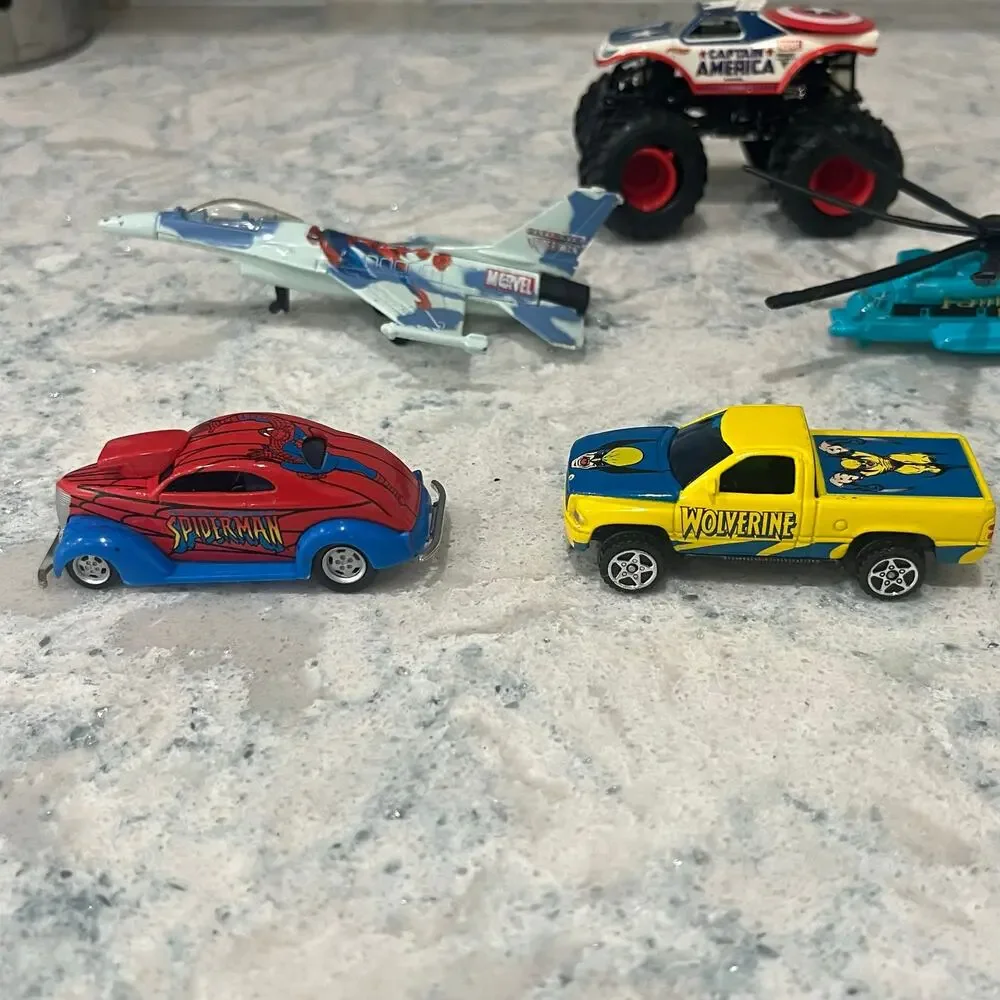 Marvel Diecast Lot Racing Champions Hot Wheels Spider-Man Hulk Wolverine Cap